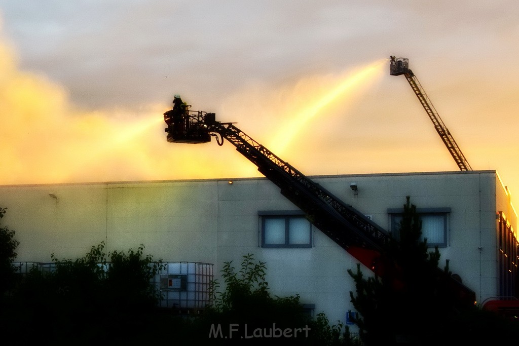 Grossbrand Halle Troisdorf Kriegsdorf Junkersring P282.JPG - Miklos Laubert
